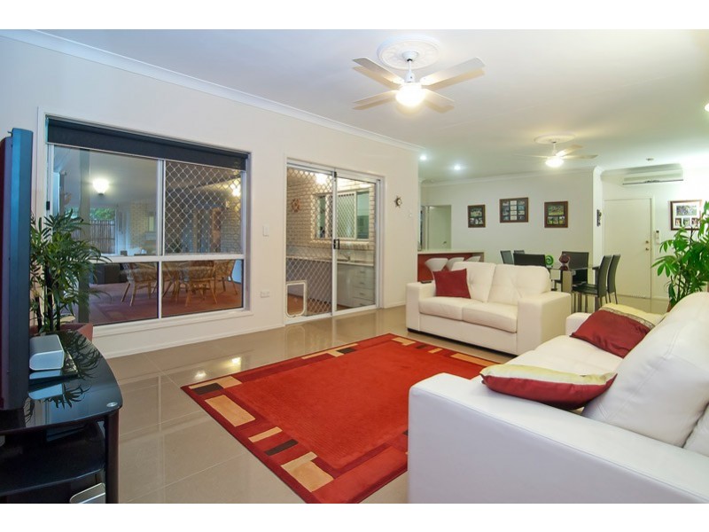 7-11 Vullers Drive, Greenbank QLD 4124