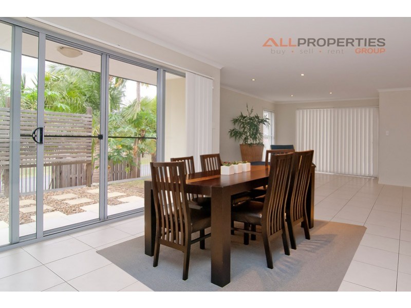 12 Bottlebrush Street, Heathwood QLD 4110