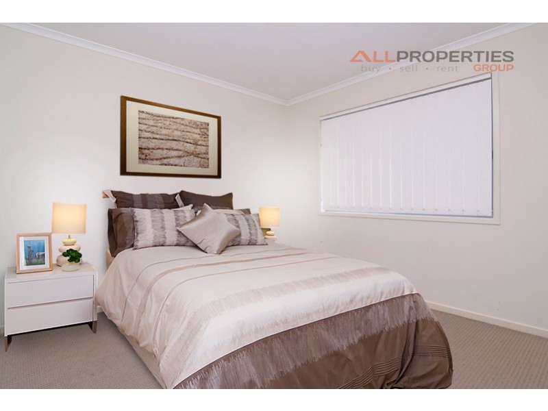 12 Bottlebrush Street, Heathwood QLD 4110