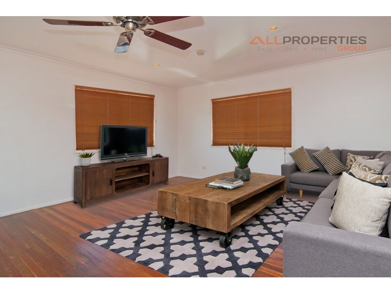 20 Miandetta Street, Mansfield QLD 4122