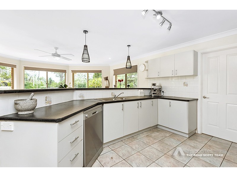 108 Chloe Drive, Munruben QLD 4125