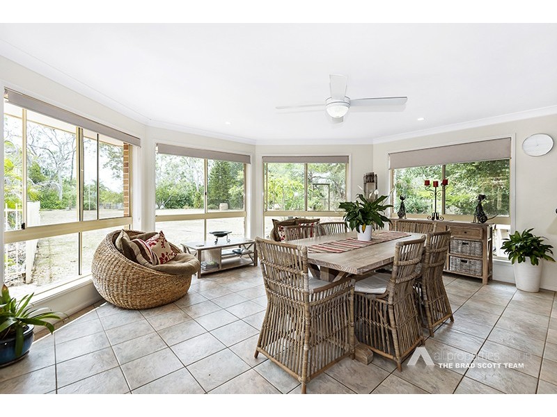 108 Chloe Drive, Munruben QLD 4125