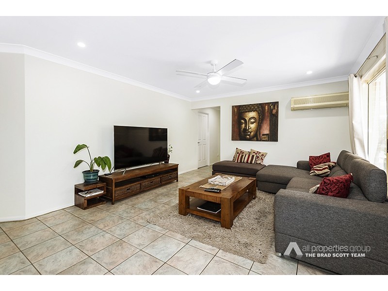 108 Chloe Drive, Munruben QLD 4125