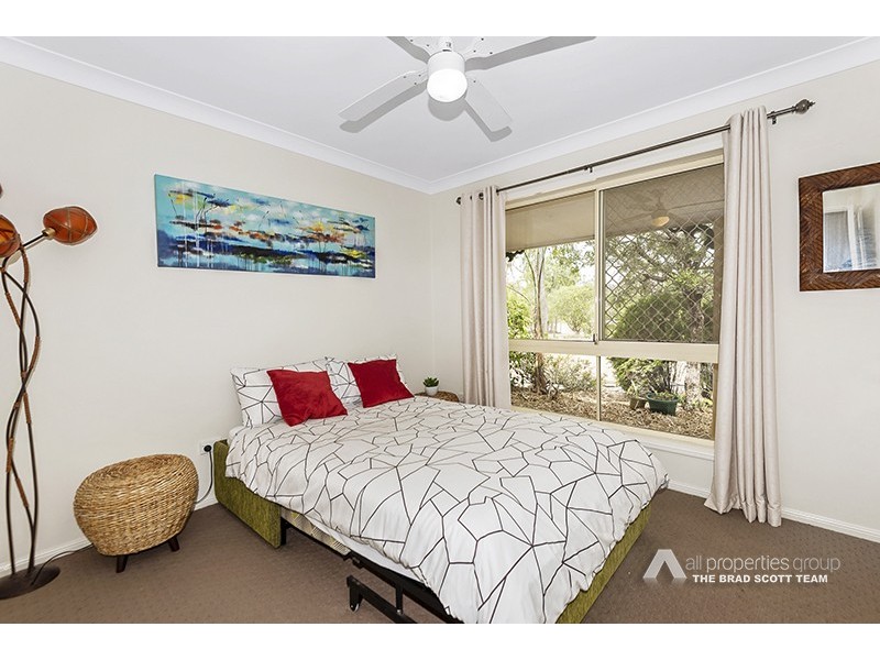 108 Chloe Drive, Munruben QLD 4125