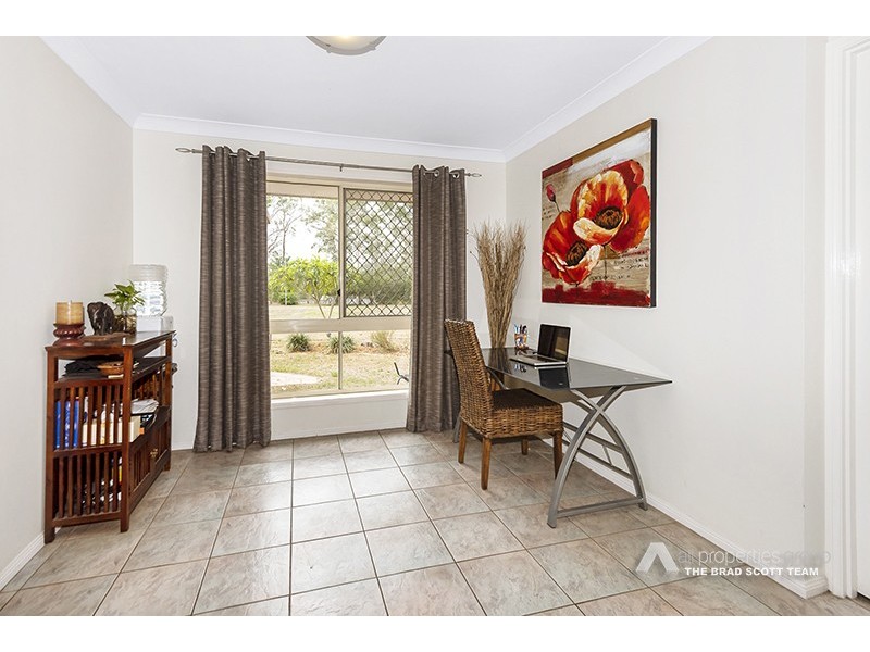 108 Chloe Drive, Munruben QLD 4125