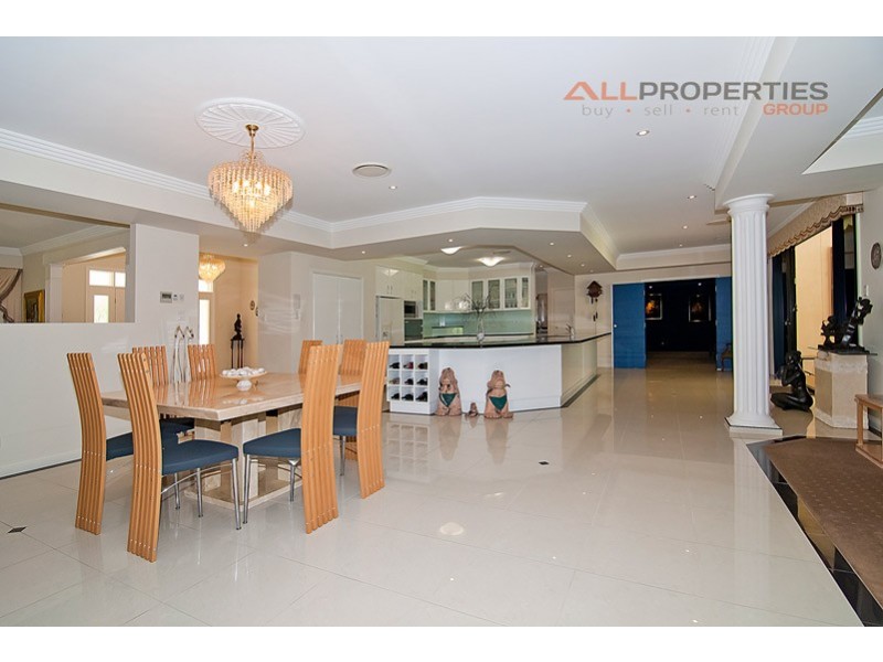 14 Feather Close, Forestdale QLD 4118