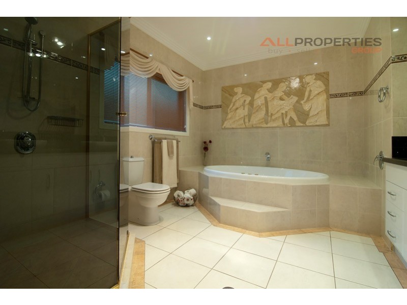 14 Feather Close, Forestdale QLD 4118