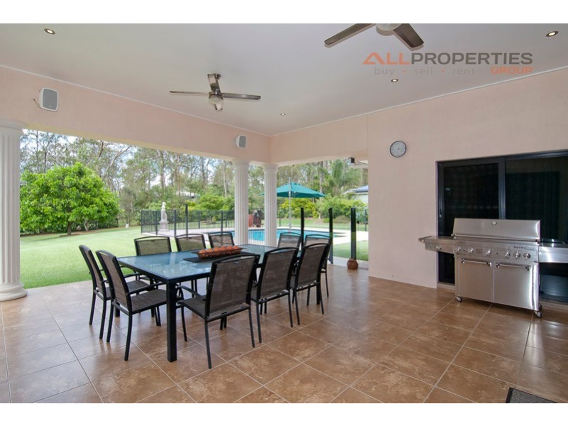 14 Feather Close, Forestdale QLD 4118