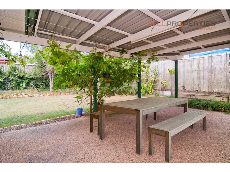 8 Solander Circuit, Forest Lake QLD 4078