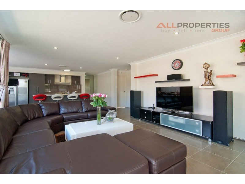 35 Casuarina Circuit, Heathwood QLD 4110