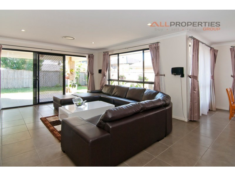 35 Casuarina Circuit, Heathwood QLD 4110