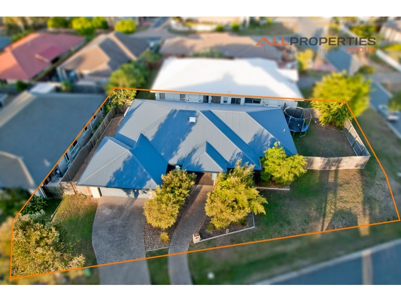 27 Sandalwood Street, Heathwood QLD 4110