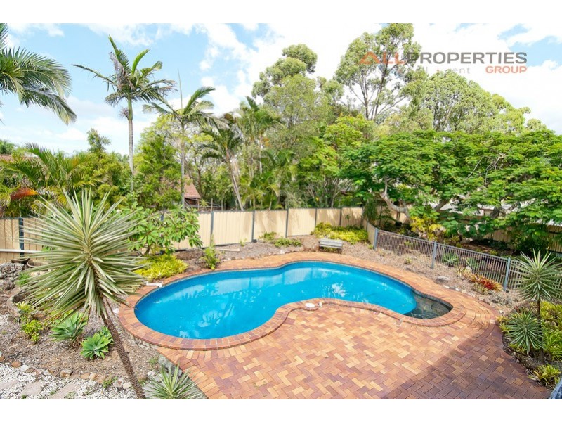 4 LETITIA STREET, Regents Park QLD 4118
