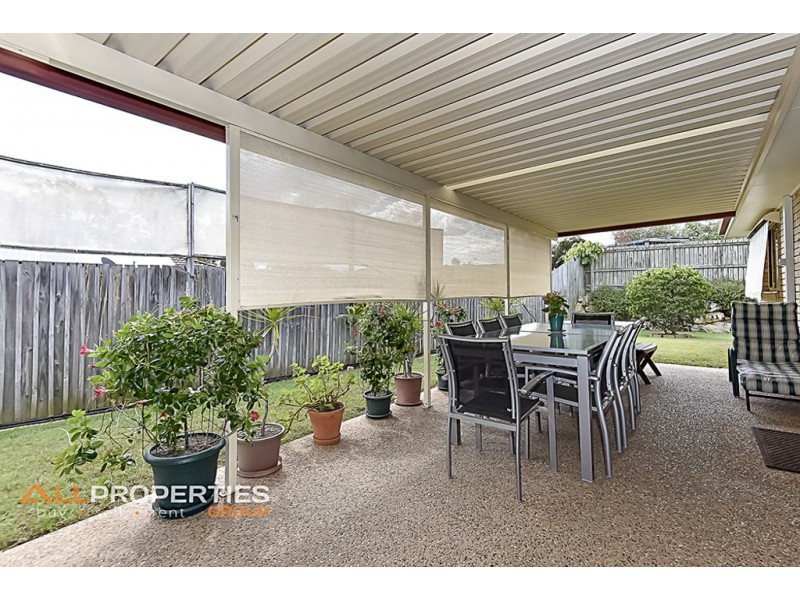 4 GLEDITSIA CLOSE, Regents Park QLD 4118