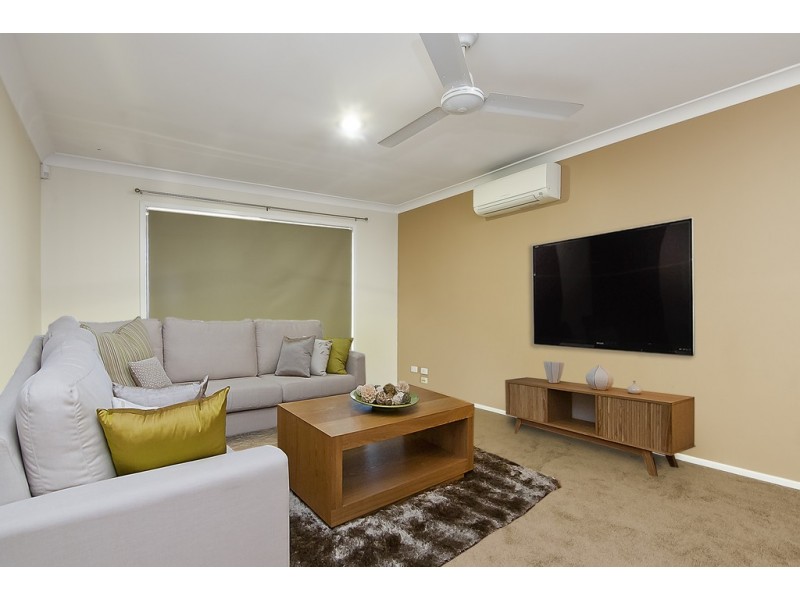 11 Pebbles Ct, Berrinba QLD 4117
