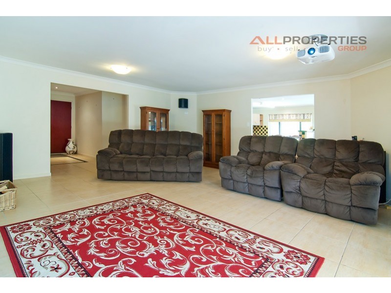 61 Rokeby Drive, Parkinson QLD 4115