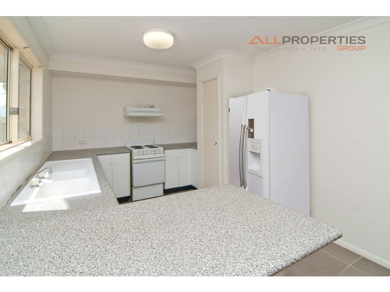 52 Solander Cct, Forest Lake QLD 4078