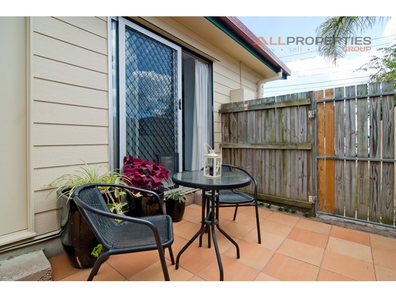 11 Wentworth Tce, Boronia Heights QLD 4124