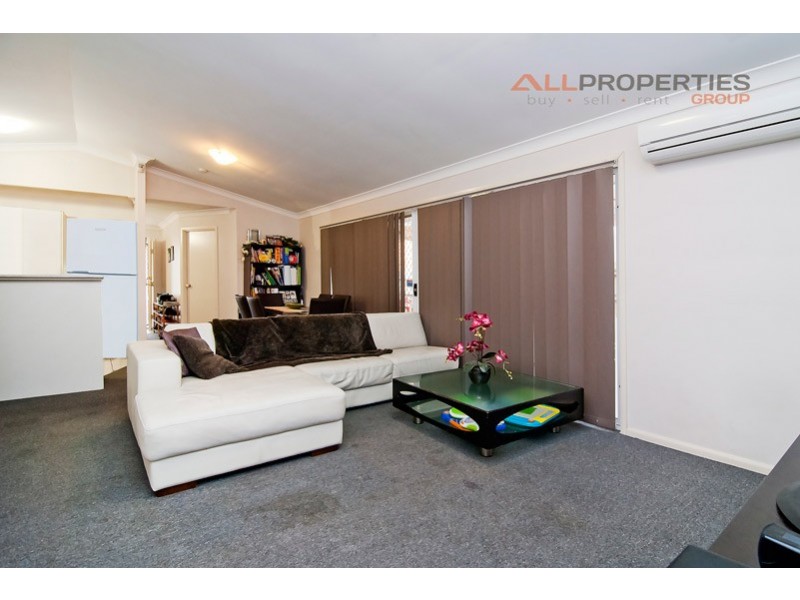 35 Laricina Cct, Forest Lake QLD 4078