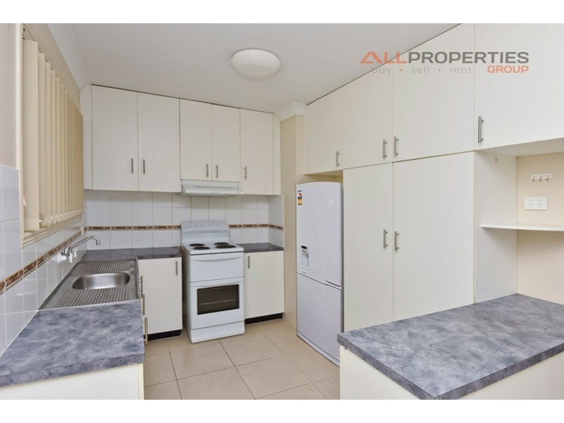 33 Blue Gum Drive, Marsden QLD 4132