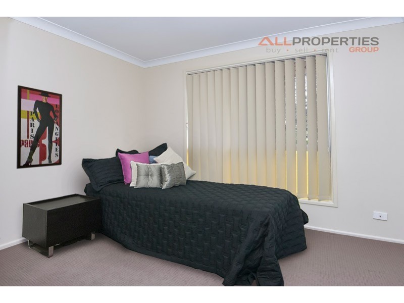 33 Blue Gum Drive, Marsden QLD 4132