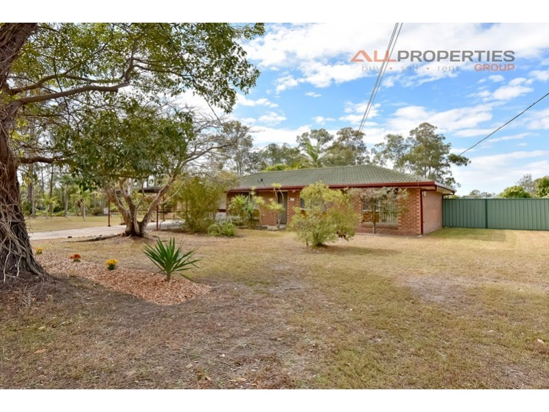 33 Blue Gum Drive, Marsden QLD 4132