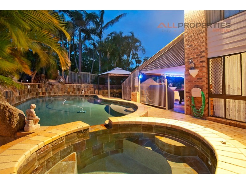 21 OWENS CRESCENT, Regents Park QLD 4118