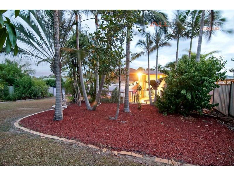 21 OWENS CRESCENT, Regents Park QLD 4118
