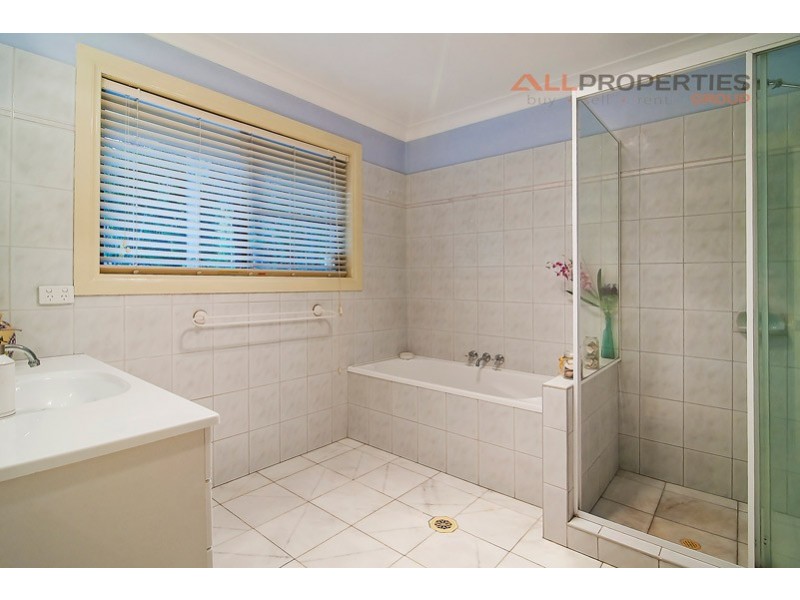 72 Scribner Avenue, Forestdale QLD 4118