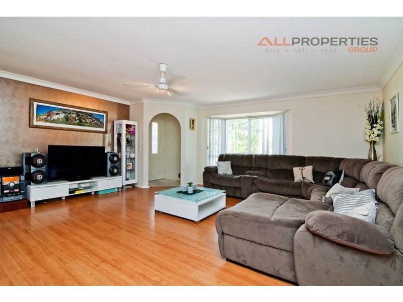 104 Flinders Crescent, Boronia Heights QLD 4124