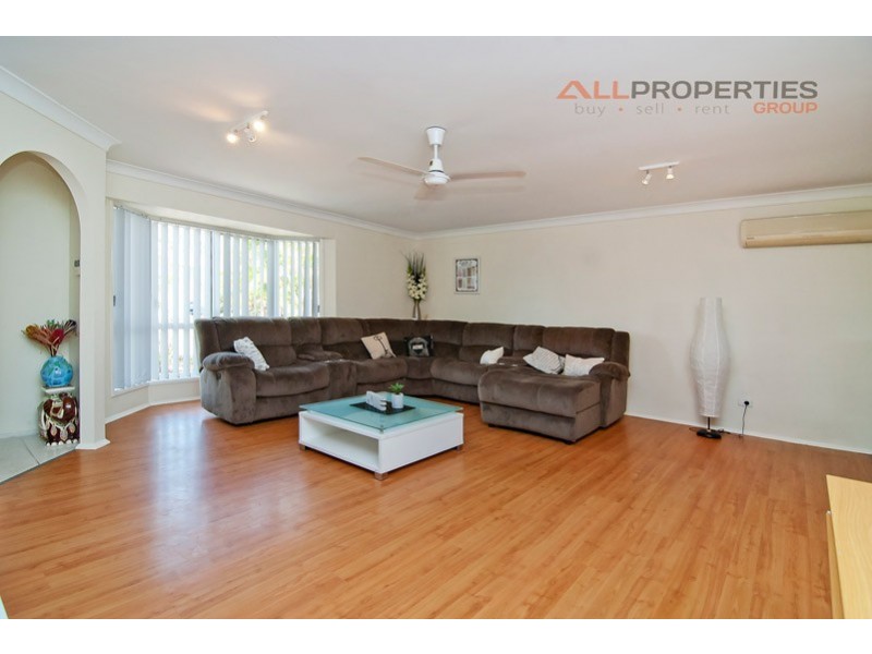 104 Flinders Crescent, Boronia Heights QLD 4124