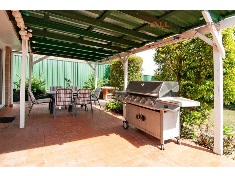104 Flinders Crescent, Boronia Heights QLD 4124