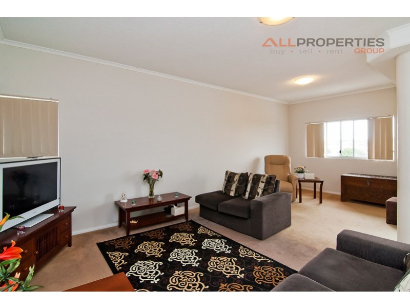 14/1 McNaughton St, Redcliffe QLD 4020