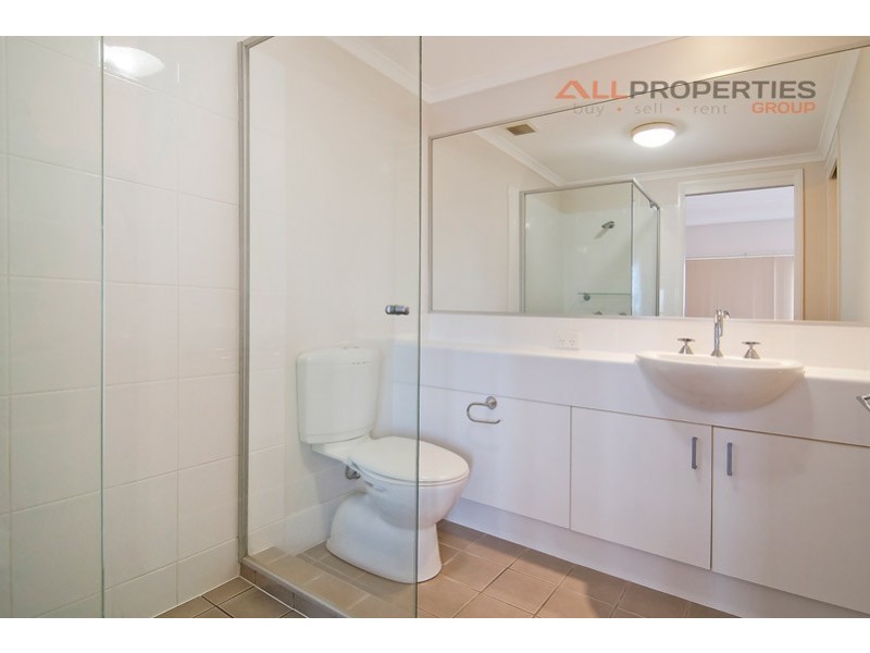 14/1 McNaughton St, Redcliffe QLD 4020