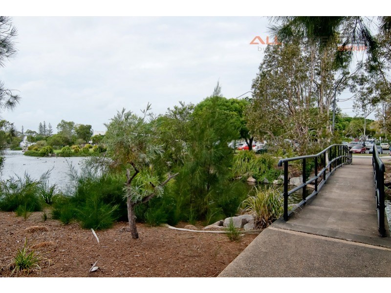 14/1 McNaughton St, Redcliffe QLD 4020