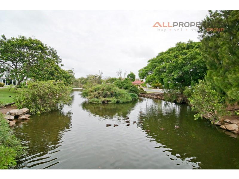 14/1 McNaughton St, Redcliffe QLD 4020