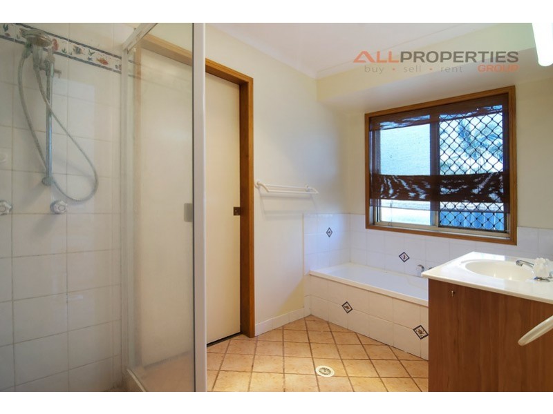 2 Condamine Pl, Loganlea QLD 4131