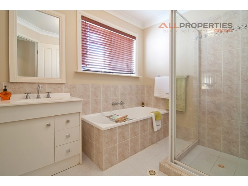 5 Muscovy Place, Forest Lake QLD 4078