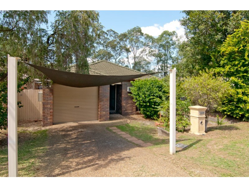 33 Teasel Cr, Forest Lake QLD 4078