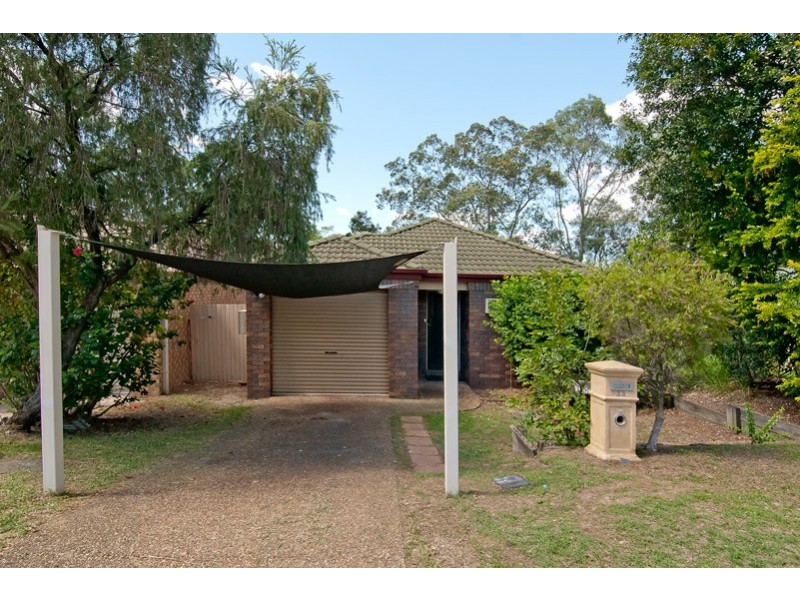 33 Teasel Cr, Forest Lake QLD 4078