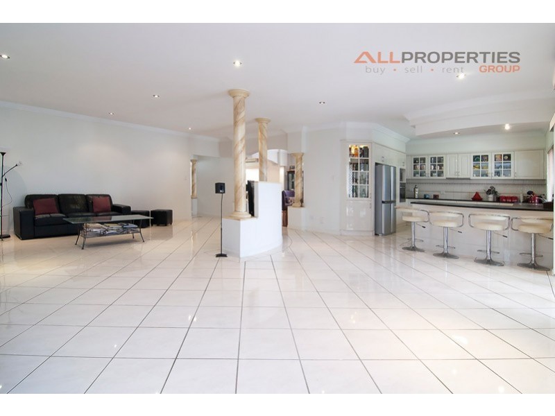 7 Stratus Place, Calamvale QLD 4116