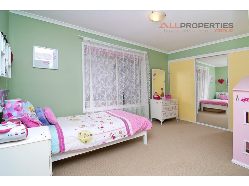 10 HOLMES CT, Browns Plains QLD 4118