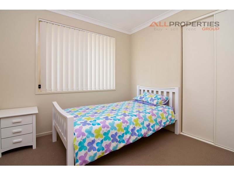 38 Hawthorne Street, Forest Lake QLD 4078