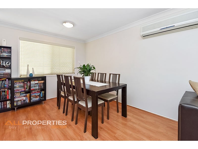 6 SOLANDRA CCT, Regents Park QLD 4118