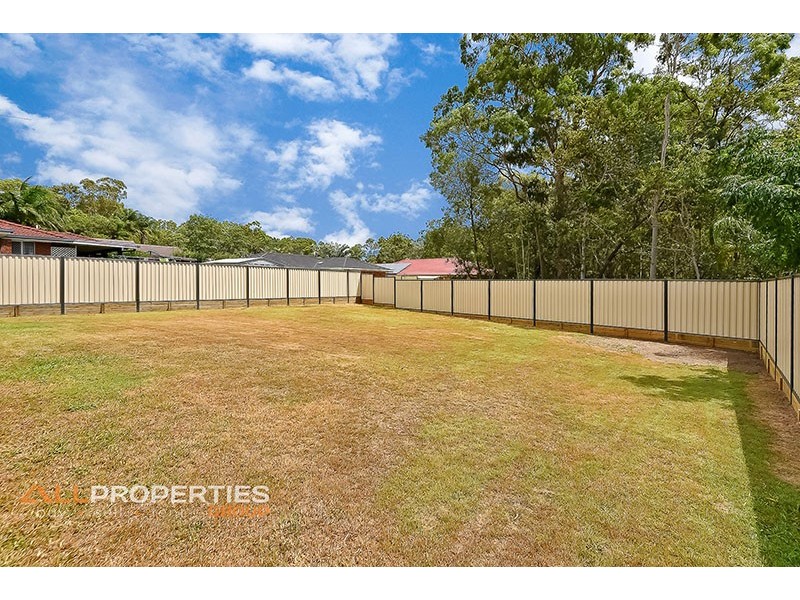 6 SOLANDRA CCT, Regents Park QLD 4118