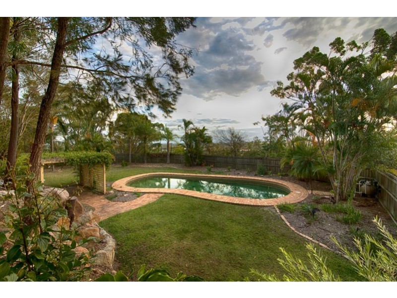 81 Dennis Road, Springwood QLD 4127