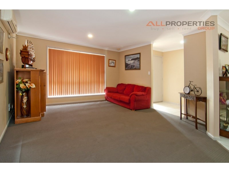17 Cunningham Drive, Boronia Heights QLD 4124