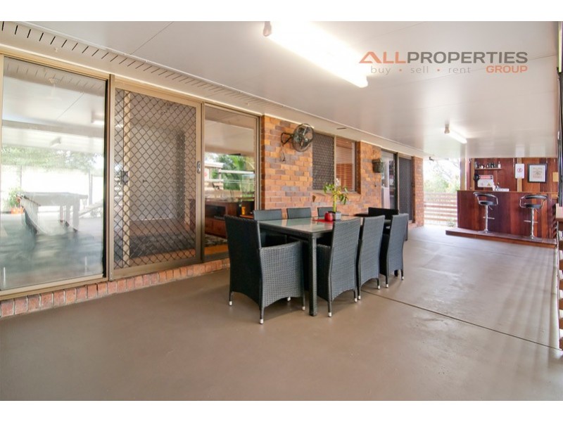 5 Bonhill Court, Hillcrest QLD 4118