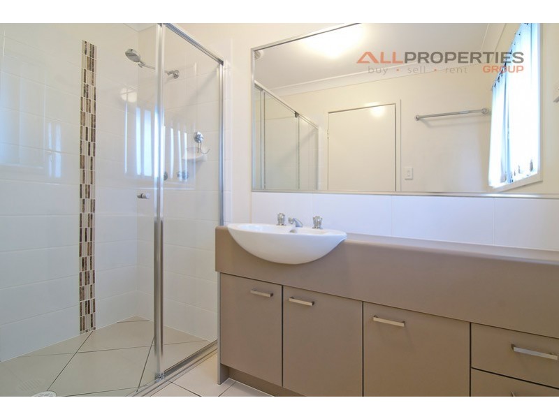 29 Dart Place, Parkinson QLD 4115