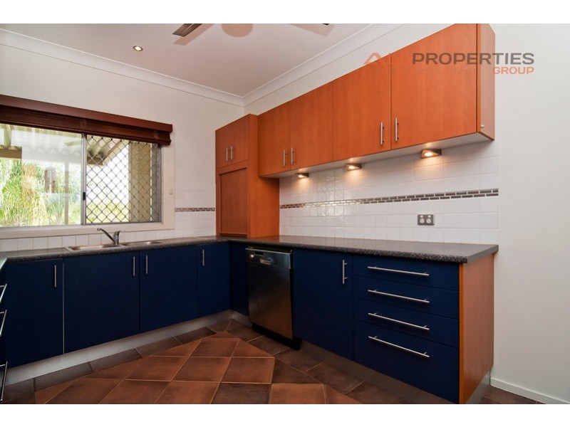 495 Pine Ridge Road, Runaway Bay QLD 4216